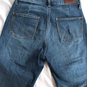 Wrangler High Rise Kick Flare Jean